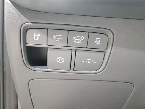 New 2026 Hyundai Ioniq 9 SE AWD/4WD image 15