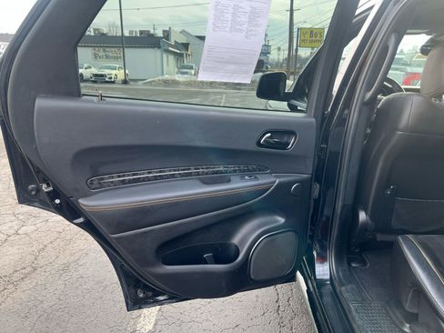 Used 2023 Dodge Durango R/T w/ Hemi Orange Plus Package image 33