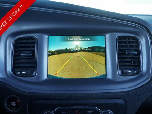 Used 2023 Dodge Charger SXT w/ Blacktop Package image 18