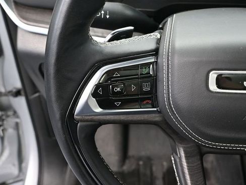 Used 2022 Jeep Grand Cherokee L Overland w/ Advanced Protech Group III image 33