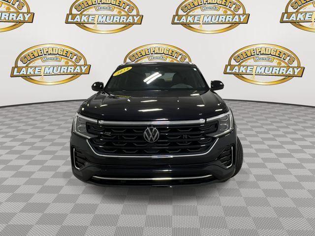 Used 2024 Volkswagen Atlas Cross Sport SEL R-Line AWD/4WD image 7
