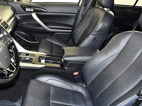 Used 2023 Mitsubishi Eclipse Cross SEL AWD/4WD image 37