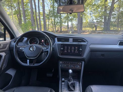 Used 2019 Volkswagen Tiguan SE w/ 3rd Row Seat Package image 26