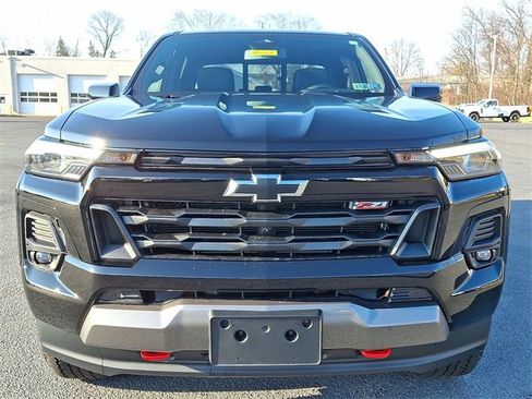 Used 2025 Chevrolet Colorado Z71 w/ Technology Package image 5