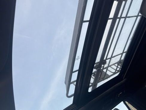 Used 2020 Ford Expedition Limited w/ Equipment Group 301A image 3