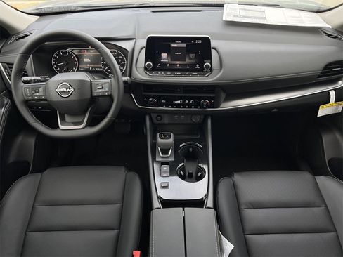 New 2026 Nissan Rogue SV image 9