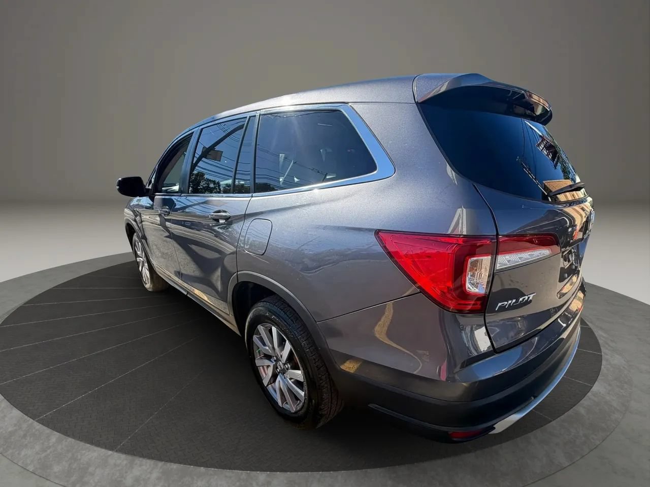 Used 2021 Honda Pilot EX image 7