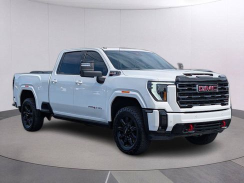 Used 2026 GMC Sierra 2500 AT4 w/ AT4 Premium Plus Package AWD/4WD image 8