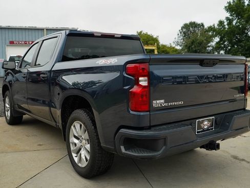 Used 2022 Chevrolet Silverado 1500 Custom AWD/4WD image 4