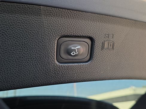 Used 2021 Ford Edge ST w/ Equipment Group 401A image 9