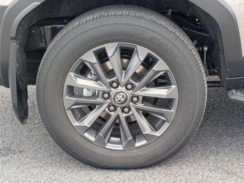 Used 2025 Toyota Land Cruiser w/ Premium Package image 10