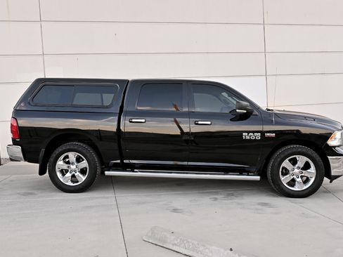 Used 2017 RAM 1500 Big Horn AWD/4WD image 7
