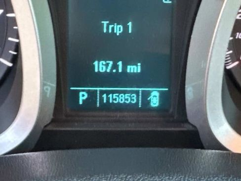 Used 2011 Chevrolet Equinox LT image 2