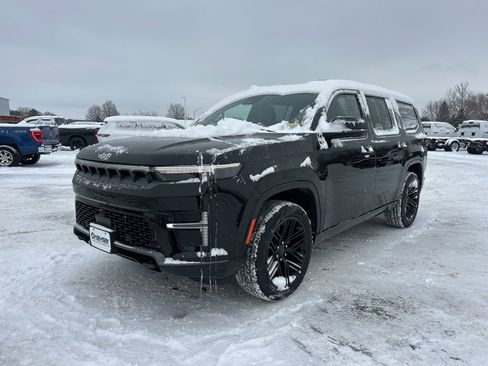 New 2026 Jeep Grand Wagoneer Limited image 3