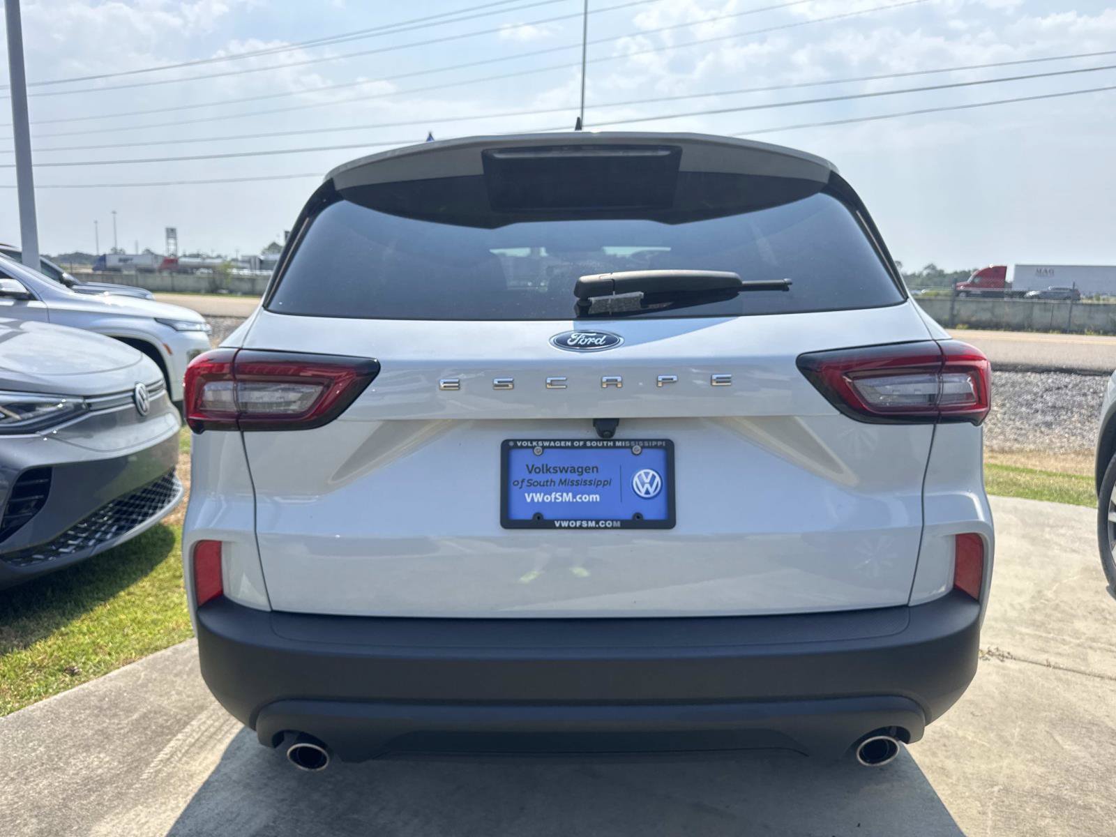 Used 2025 Ford Escape ST-Line FWD image 6