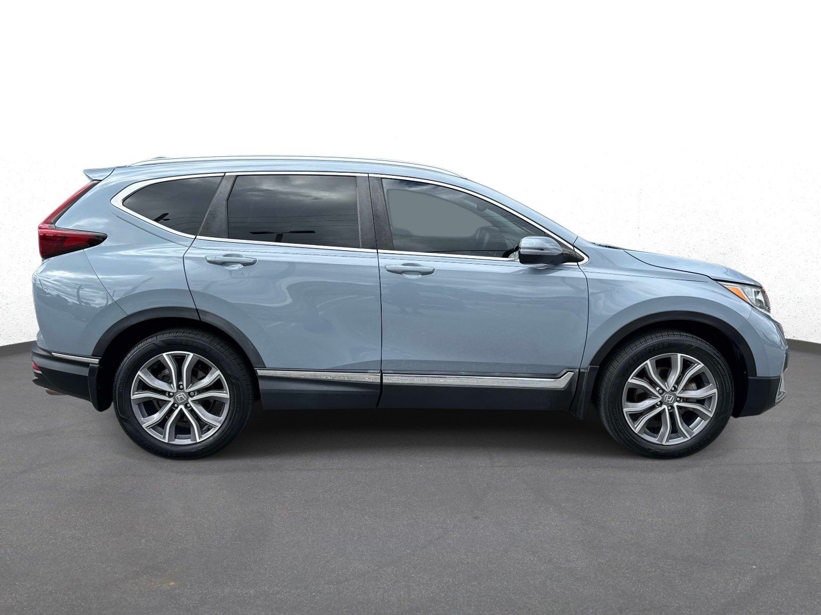 Used 2022 Honda CR-V Touring image 2