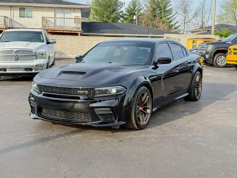 Used 2022 Dodge Charger SRT Hellcat w/ Carbon/Suede Interior Package RWD image 9