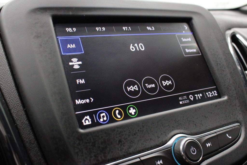 Used 2023 Chevrolet Equinox RS FWD image 2