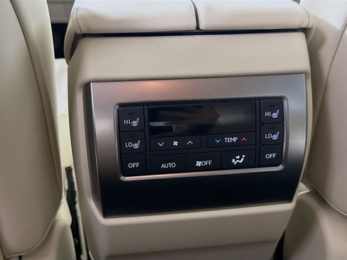 Used 2023 Lexus GX 460 Premium w/ Accessory Package AWD/4WD image 24