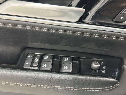 Used 2024 Jeep Wagoneer Series II image 20