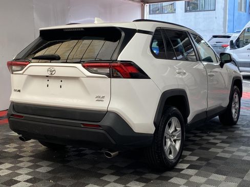 Used 2019 Toyota RAV4 XLE w/ Convenience Package AWD/4WD image 6