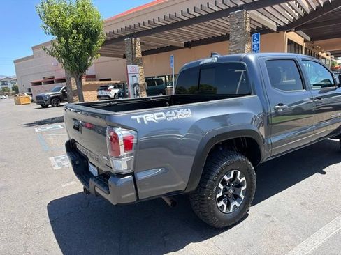 Certified 2023 Toyota Tacoma TRD Off-Road w/ Technology Package AWD/4WD image 11