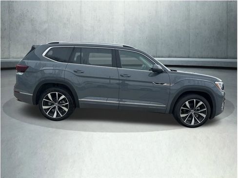 New 2026 Volkswagen Atlas SEL Premium R-Line AWD/4WD image 6