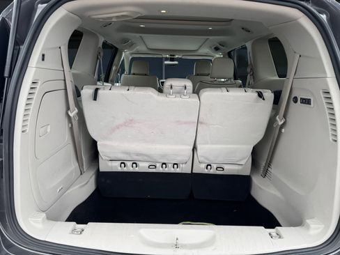 Used 2019 Chrysler Pacifica Limited image 12