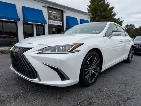 Used 2022 Lexus ES 350 w/ Premium Package image 1