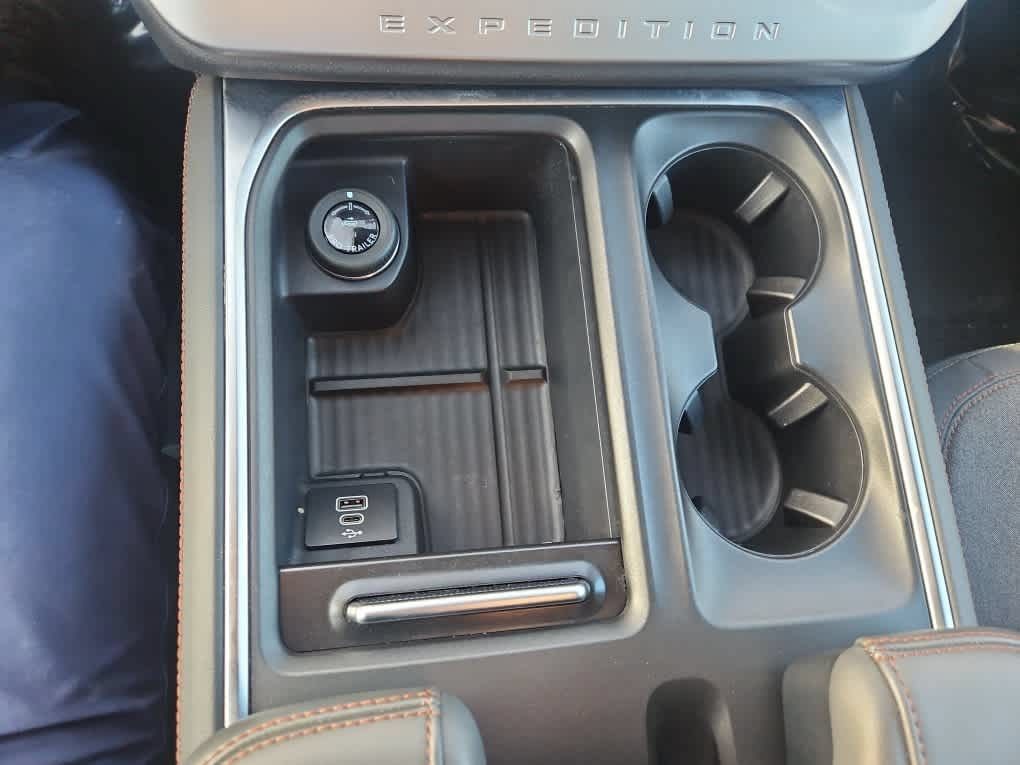 Certified 2025 Ford Expedition Max Active RWD image 20