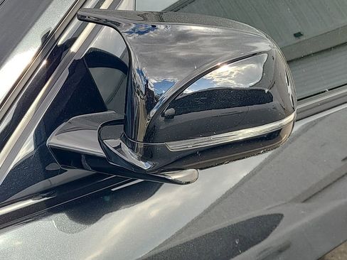 Used 2021 BMW X7 M50i w/ Dynamic Handling Package image 12