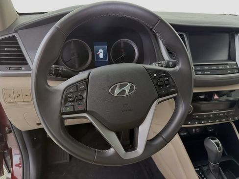 Used 2016 Hyundai Tucson Limited w/ Option Group 03 FWD image 15