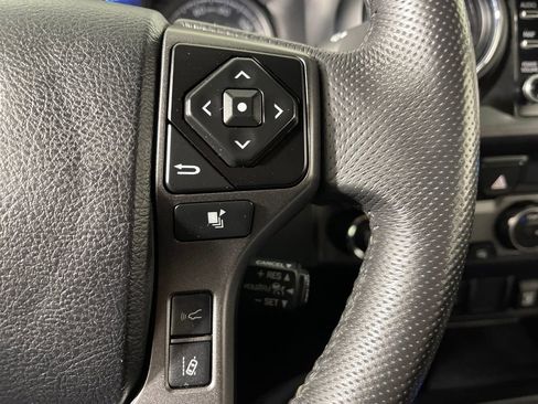 Certified 2023 Toyota Tacoma TRD Off-Road AWD/4WD image 27