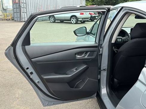 Used 2025 Honda Accord SE image 23