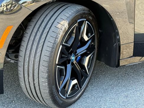 Used 2025 BMW iX M60 image 20