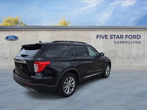 Used 2020 Ford Explorer XLT w/ Equipment Group 202A image 8