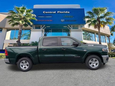 New 2026 RAM 1500 4x4 Crew Cab image 4