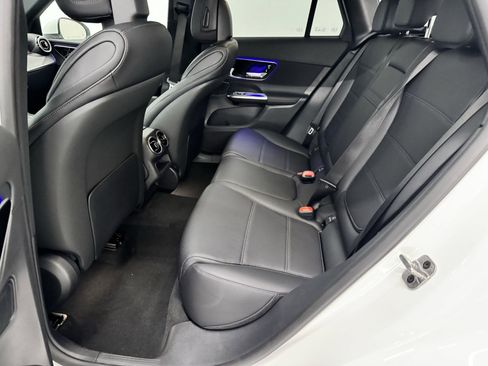 Certified 2025 Mercedes-Benz GLC 300 image 11