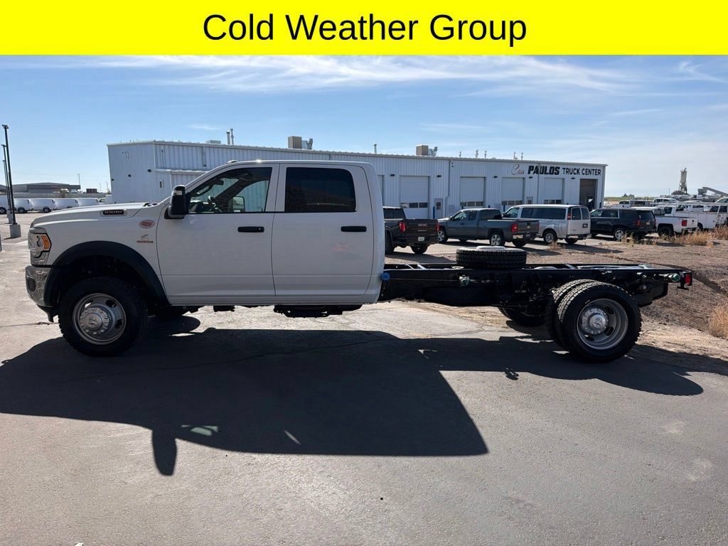 Used 2024 RAM 5500 Tradesman w/ Chrome Appearance Group AWD/4WD image 7