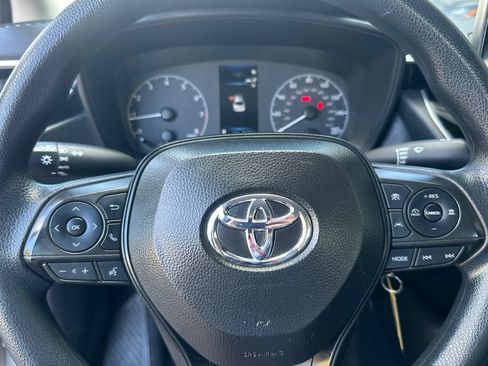 Used 2024 Toyota Corolla LE FWD image 33