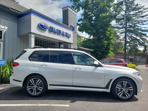 Used 2019 BMW X7 xDrive50i w/ M Sport Package AWD/4WD image 2