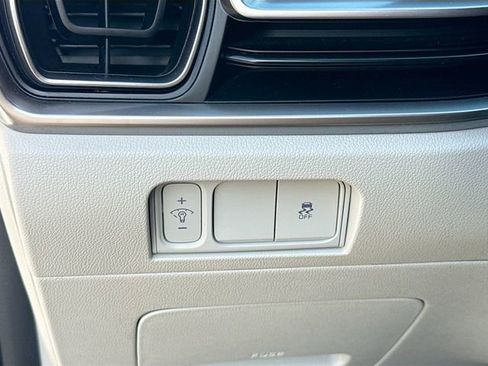 Used 2025 Kia Sorento S w/ Panoramic Sunroof Package FWD image 10