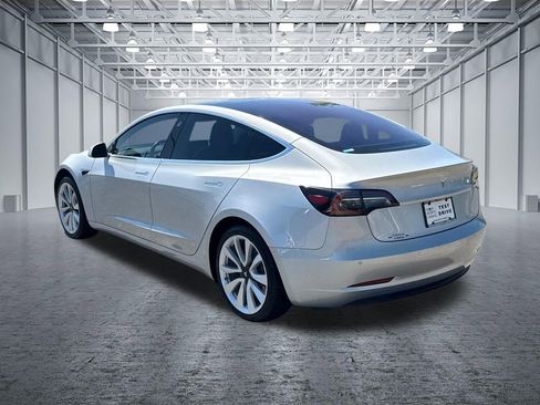 Used 2018 Tesla Model 3 image 5