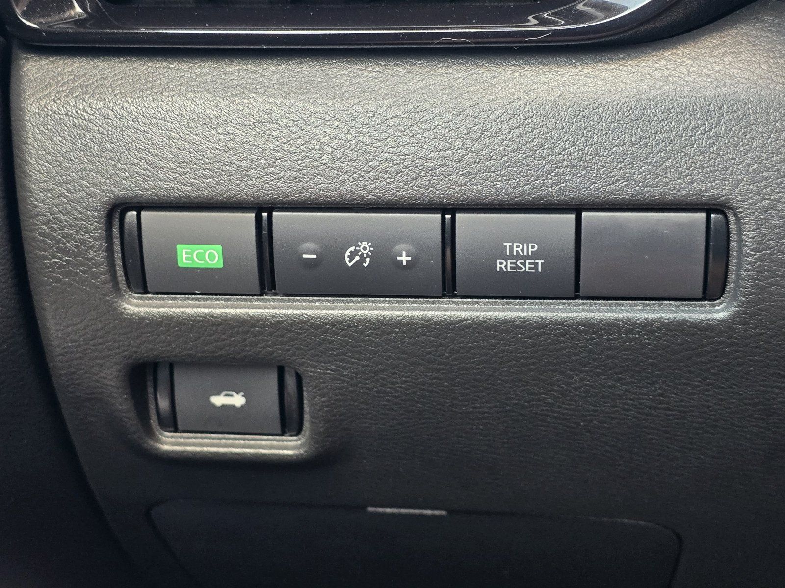 Used 2021 Nissan Sentra SR w/ SR Premium Package FWD image 22