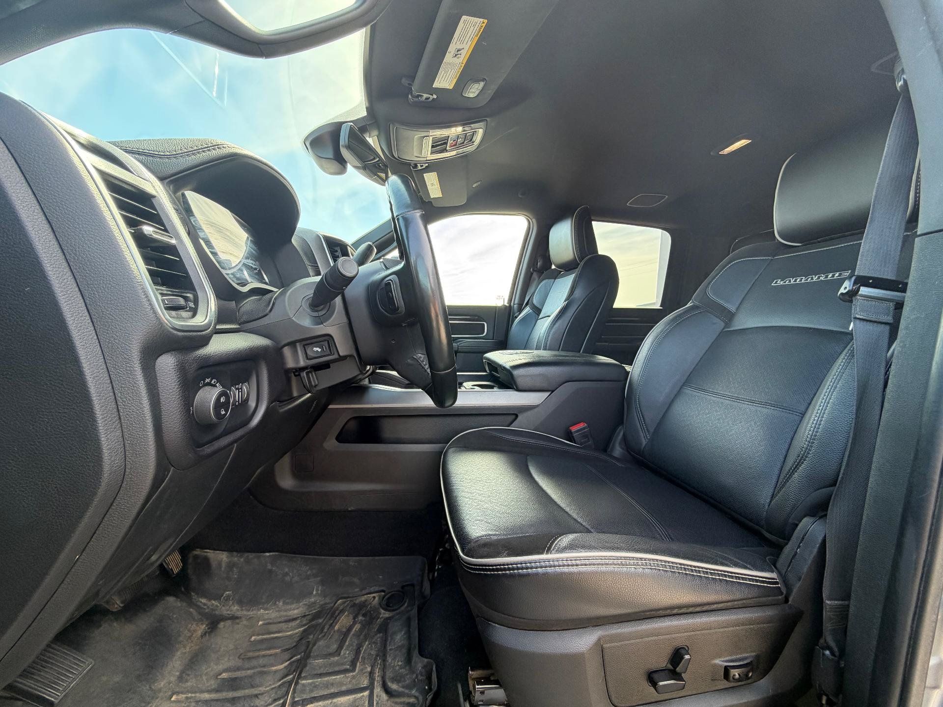 Used 2022 RAM 2500 Laramie w/ Night Edition AWD/4WD image 8
