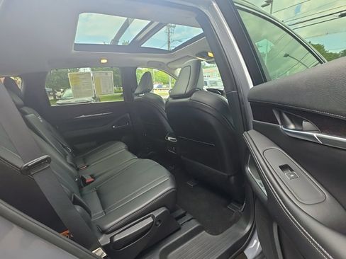 Used 2025 INFINITI QX60 Sensory AWD/4WD image 14