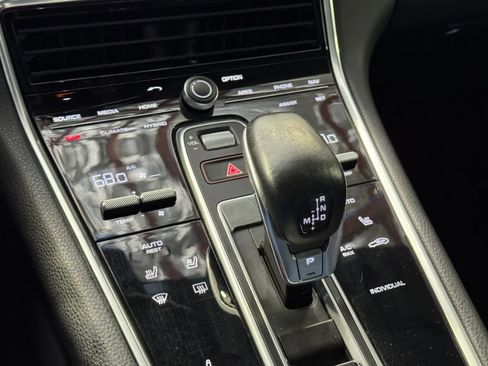 Used 2019 Porsche Panamera 4 AWD/4WD image 15