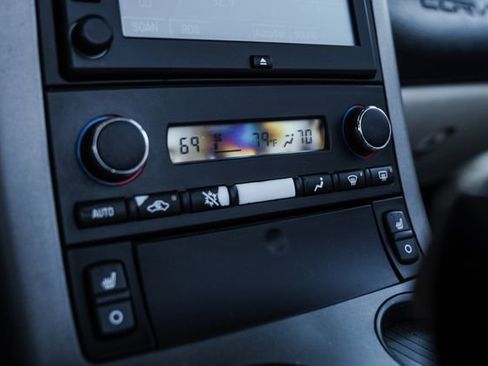 Used 2006 Chevrolet Corvette Convertible w/ Preferred Equipment Group image 13