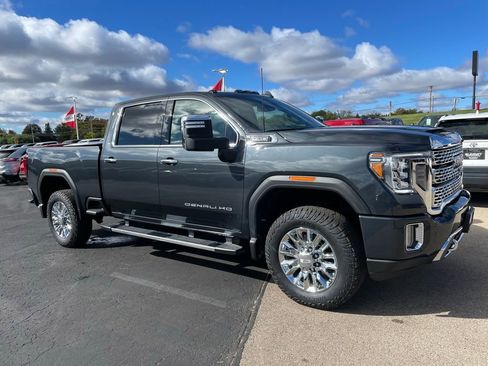 Used 2022 GMC Sierra 2500 Denali AWD/4WD image 2