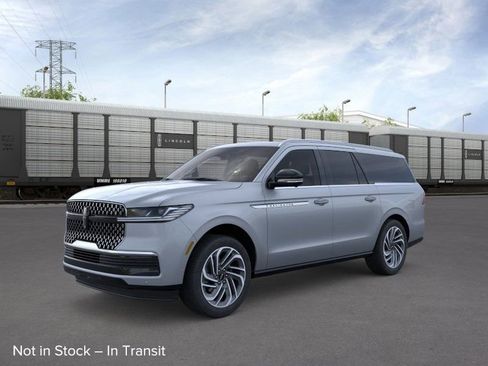 New 2026 Lincoln Navigator L Reserve image 1